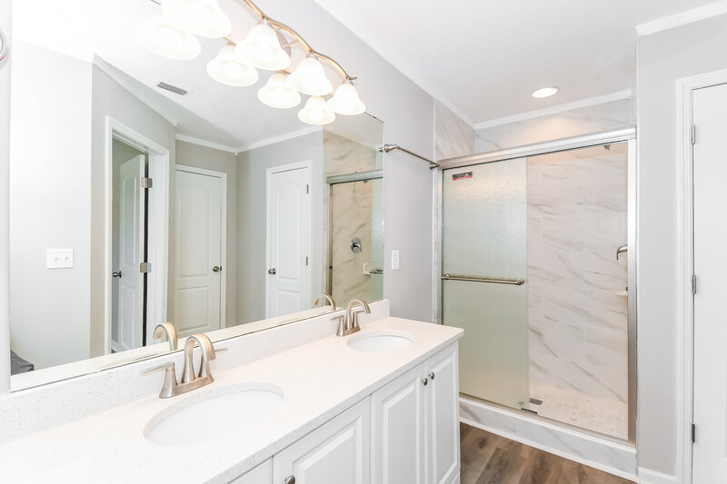 2,125/Mo, 1266 Summit Oaks Dr E Jacksonville, FL 32221 Main Bathroom View