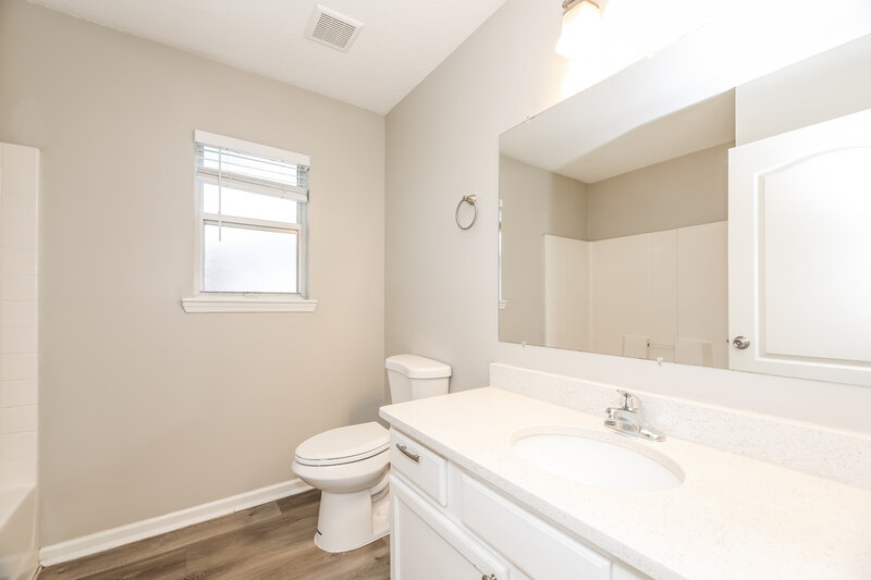 2,170/Mo, 1266 Summit Oaks Dr E Jacksonville, FL 32221 Bathroom View