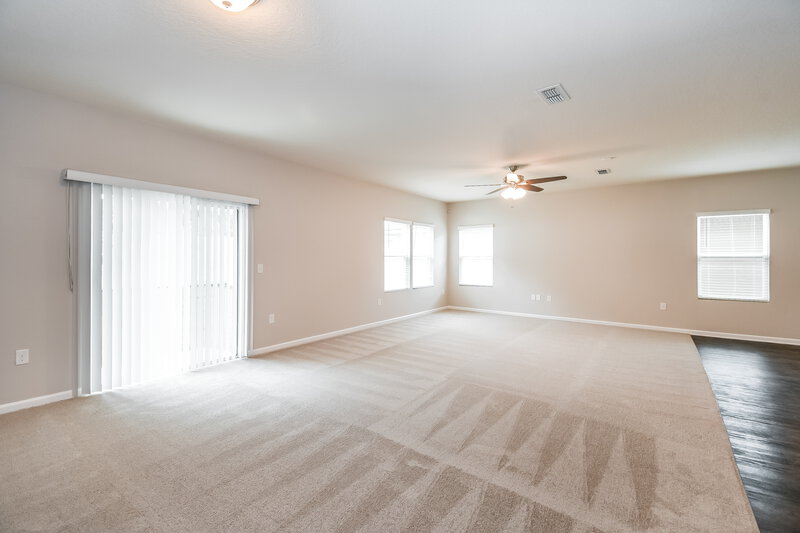 2,265/Mo, 8388 Cape Fox Dr Jacksonville, FL 32222 Living Room View 2