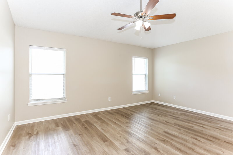 2,250/Mo, 2995 Thorncrest Dr Orange Park, FL 32065 Main Bedroom View