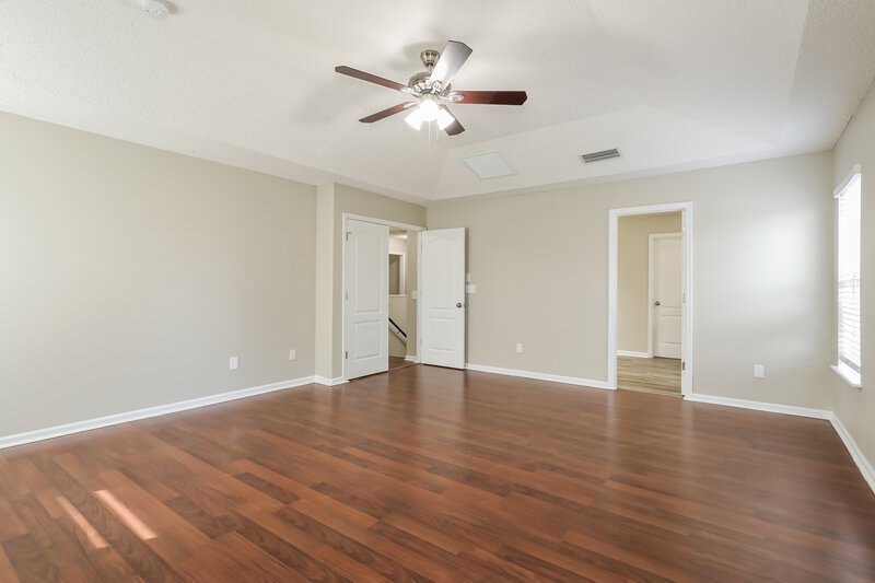 2,165/Mo, 2101 Fresco Dr Middleburg, FL 32068 Main Bedroom View