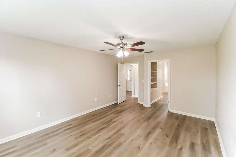 1,605/Mo, 2727 Creek Ridge Dr Green Cove Springs, FL 32043 Main Bedroom View