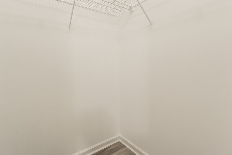 1,485/Mo, 8474 Jasper Ave Jacksonville, FL 32211 Walk In Closet View 2