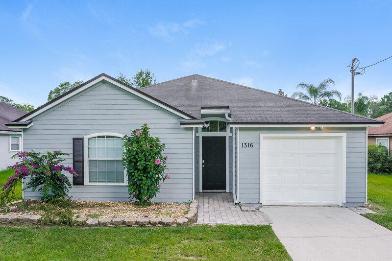 1,625/Mo, 1316 North St Green Cove Springs, FL 32043 External View