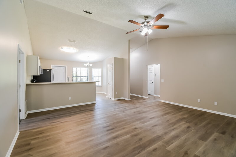1,825/Mo, 1338 Pawnee St Orange Park, FL 32065 Dining Room View