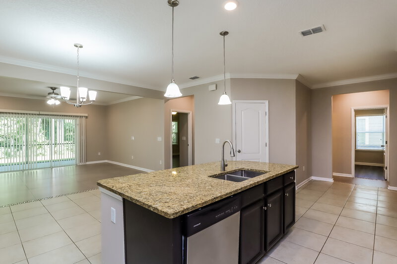 1,970/Mo, 16132 Blossom Lake Dr Jacksonville, FL 32218 Kitchen View 2