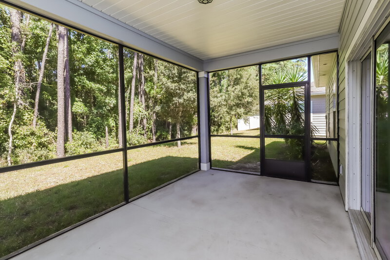 1,970/Mo, 16132 Blossom Lake Dr Jacksonville, FL 32218 Screen Porch View