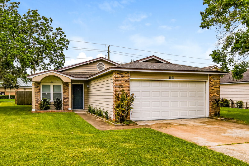 1,785/Mo, 1643 Ashwood Cir Middleburg, FL 32068 Front View