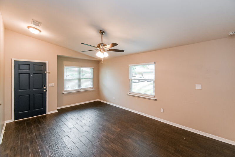 1,785/Mo, 1643 Ashwood Cir Middleburg, FL 32068 Living Room View