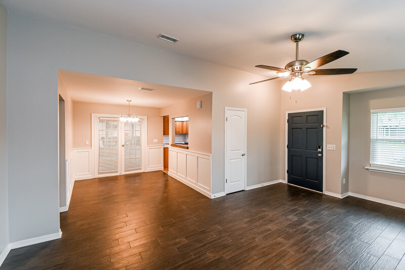 1,785/Mo, 1643 Ashwood Cir Middleburg, FL 32068 Living Room View 3