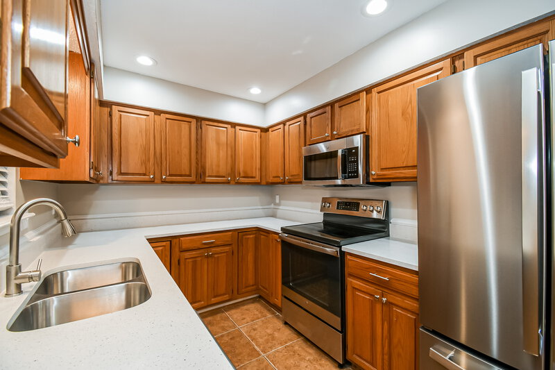 1,785/Mo, 1643 Ashwood Cir Middleburg, FL 32068 Kitchen View