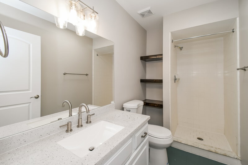 1,785/Mo, 1643 Ashwood Cir Middleburg, FL 32068 Bathroom View