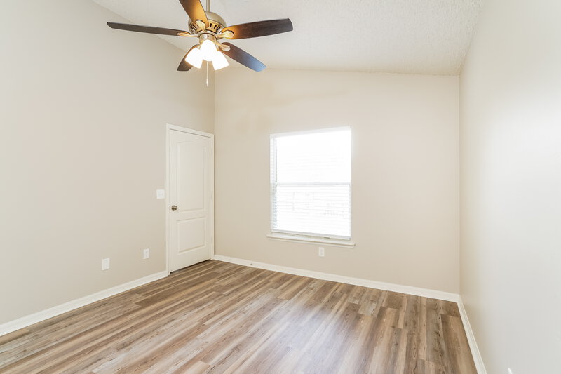 1,750/Mo, 1515 Irishwood Ct Middleburg, FL 32068 Main Bedroom View