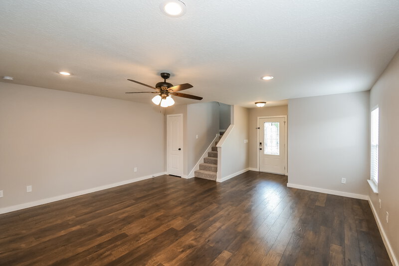 2,130/Mo, 2139 Fresco Dr Middleburg, FL 32068 Living Room View 3