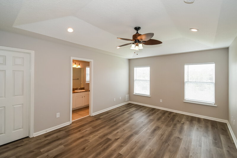 2,130/Mo, 2139 Fresco Dr Middleburg, FL 32068 Main Bedroom View 2