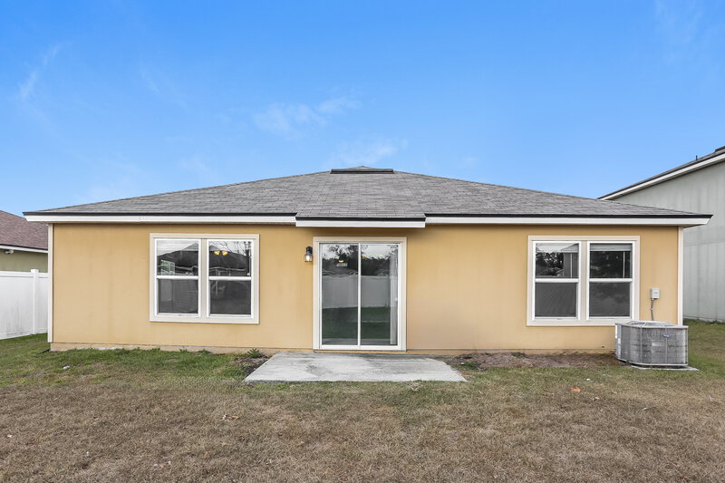 1,795/Mo, 6780 Sandle Dr Jacksonville, FL 32219 Rear View