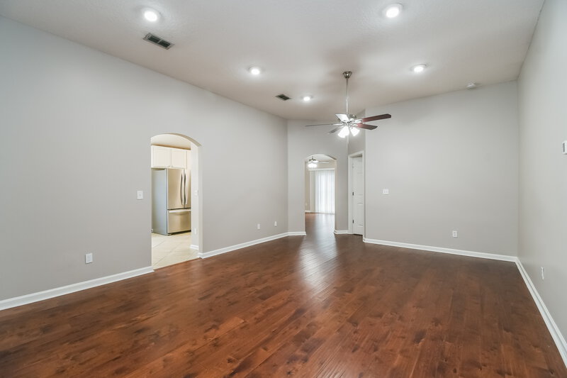 1,820/Mo, 8323 Staplehurst Dr W Jacksonville, FL 32244 Living Room View 2