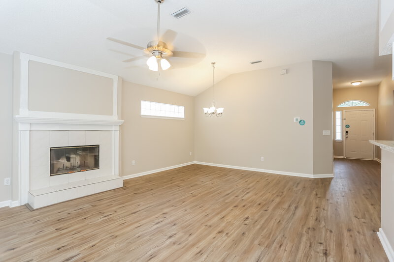 2,000/Mo, 1156 Radis Pl Jacksonville, FL 32225 Living Room View