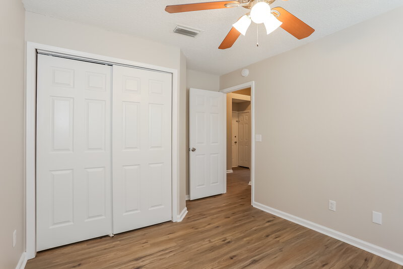 2,000/Mo, 1156 Radis Pl Jacksonville, FL 32225 Bedroom View