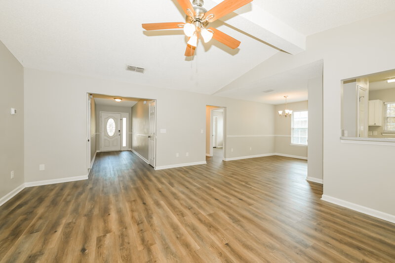 2,230/Mo, 1142 Windy Willows Dr Jacksonville, FL 32225 Living Room View 3