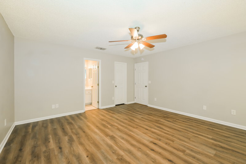 2,230/Mo, 1142 Windy Willows Dr Jacksonville, FL 32225 Main Bedroom View 2