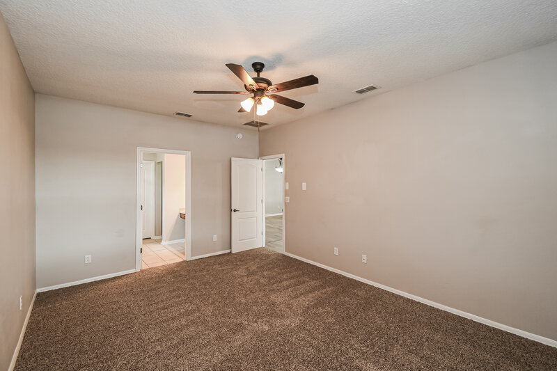 2,550/Mo, 3185 White Heron Trl Orange Park, FL 32073 Main Bedroom View