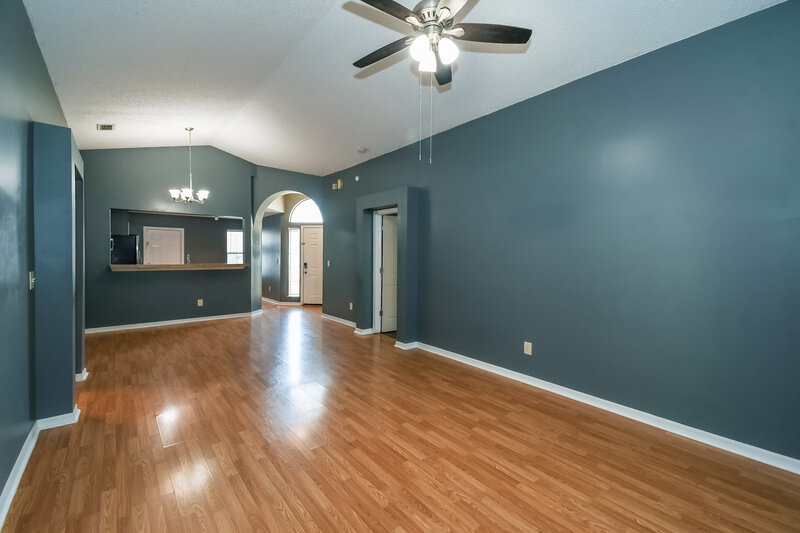 1,700/Mo, 1531 Slash Pine Ct Orange Park, FL 32073 Living Room View