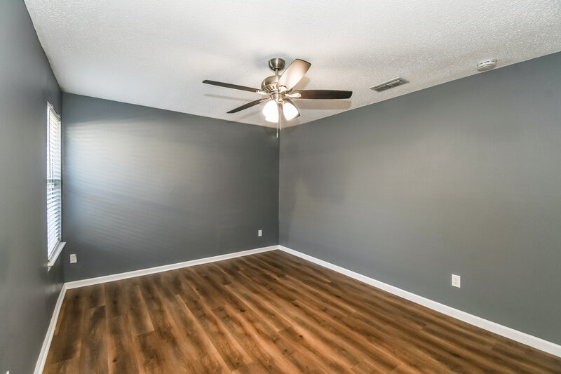 1,700/Mo, 1531 Slash Pine Ct Orange Park, FL 32073 Main Bedroom View 2