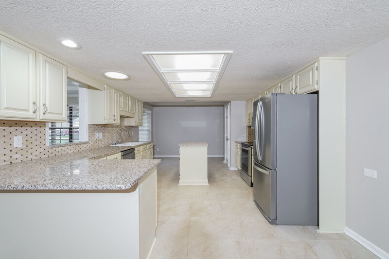 2,650/Mo, 1590 Rain Bird Ct Jacksonville, FL 32225 Kitchen View