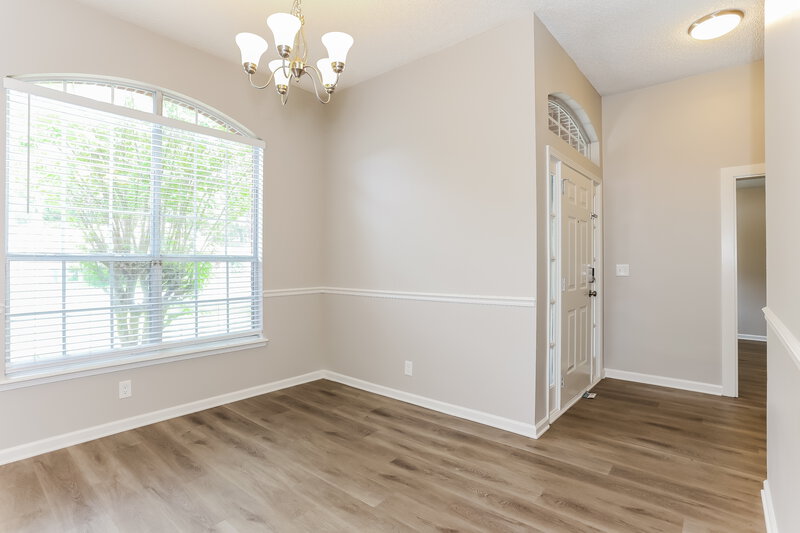 2,410/Mo, 4358 Jiggermast Ave Jacksonville, FL 32277 Dining Room View