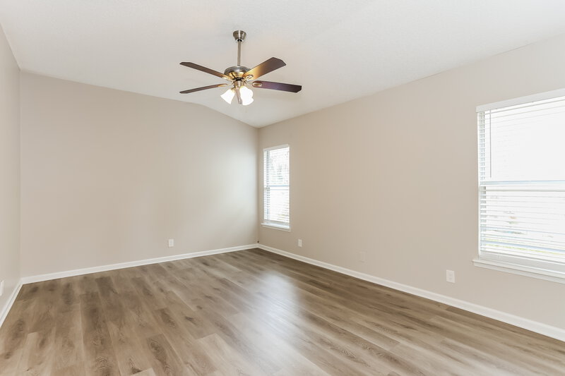 2,410/Mo, 4358 Jiggermast Ave Jacksonville, FL 32277 Main Bedroom View