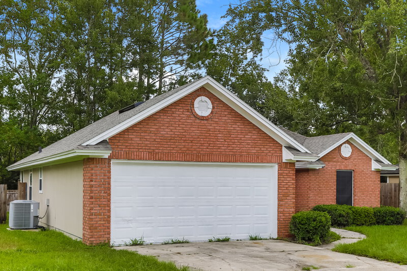 2,330/Mo, 1804 Sherwood Dr Middleburg, FL 32068 Front View 2