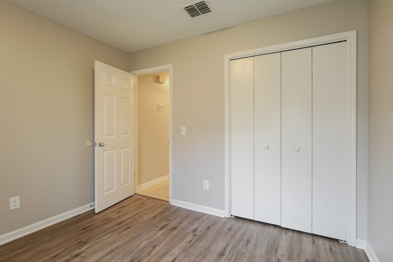 2,330/Mo, 1804 Sherwood Dr Middleburg, FL 32068 Bedroom View 2