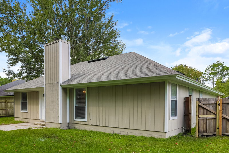 2,330/Mo, 1804 Sherwood Dr Middleburg, FL 32068 Rear View