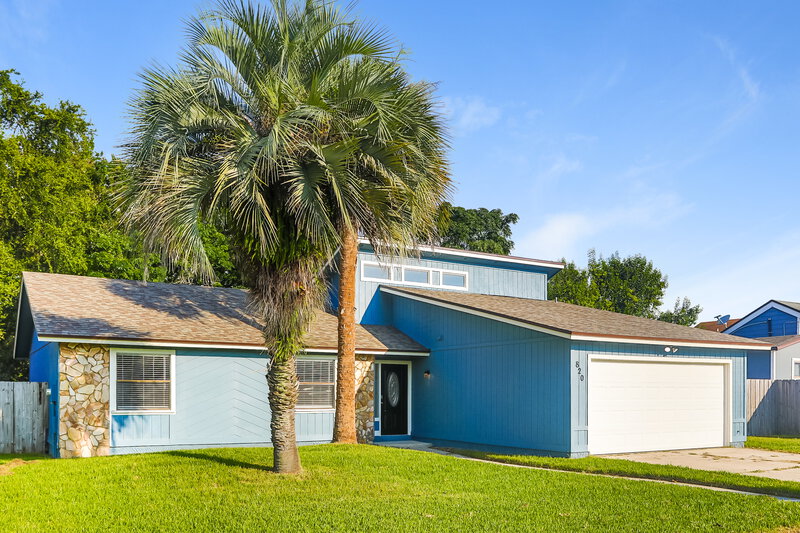 2,050/Mo, 820 Century 21 Dr Jacksonville, FL 32216 Front View