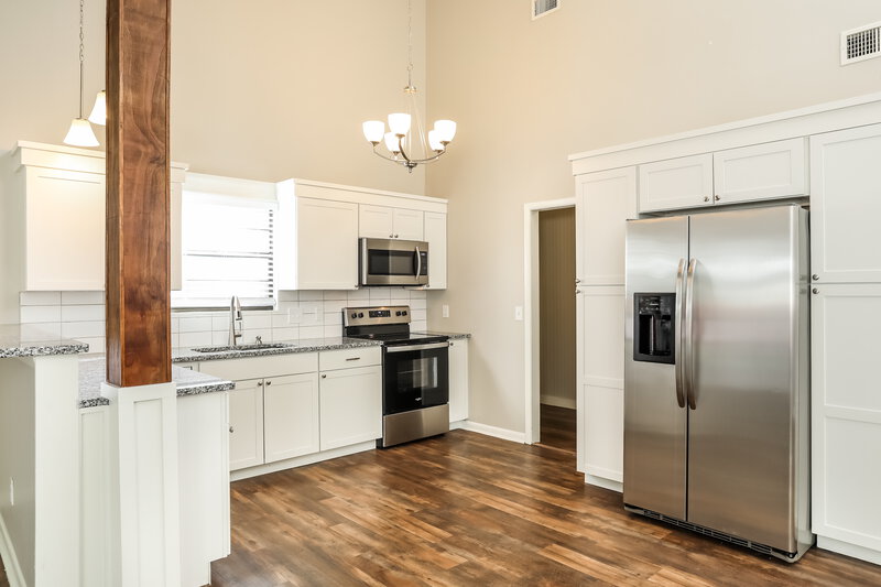 2,050/Mo, 820 Century 21 Dr Jacksonville, FL 32216 Kitchen View