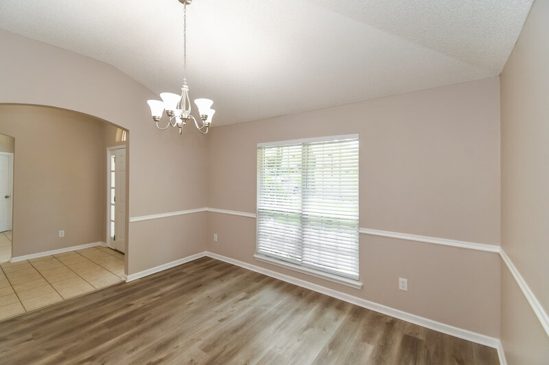 2,075/Mo, 6119 Winding Bridge Dr Jacksonville, FL 32277 Dining Room View