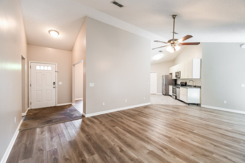 3,010/Mo, 465 Oldfield Dr Orange Park, FL 32003 Living Room View 2