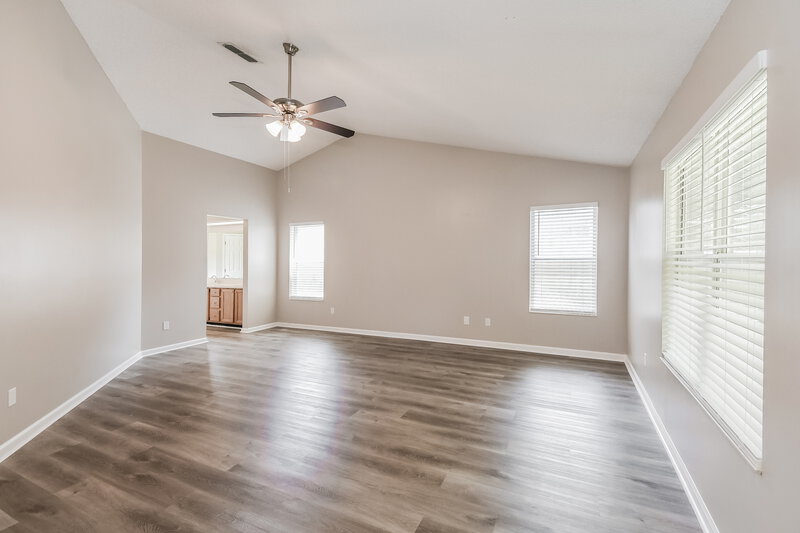 3,010/Mo, 465 Oldfield Dr Orange Park, FL 32003 Main Bedroom View