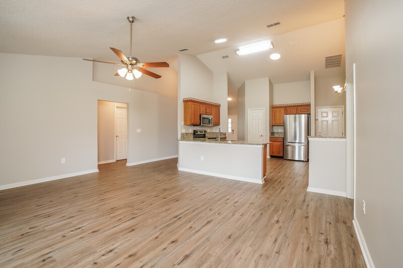 2,045/Mo, 2731 Creek Ridge Dr Green Cove Springs, FL 32043 Living Room View 2