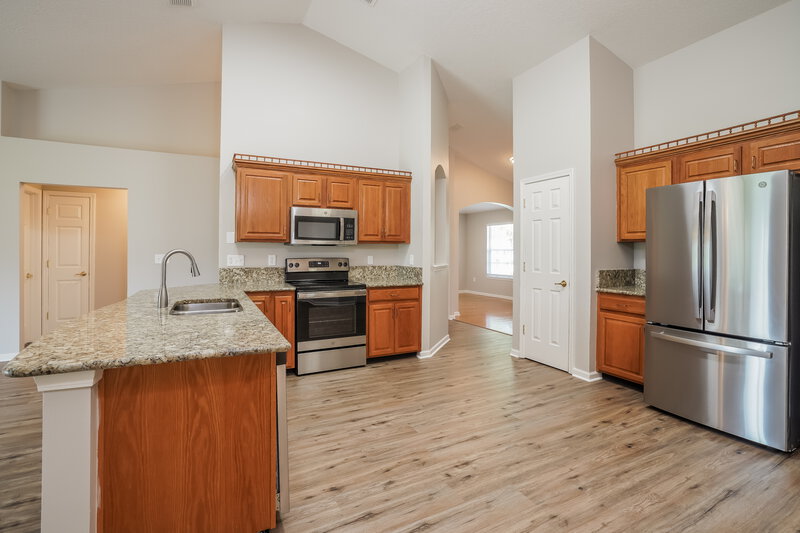 2,045/Mo, 2731 Creek Ridge Dr Green Cove Springs, FL 32043 Kitchen View