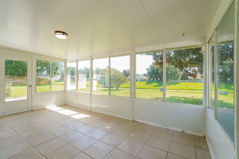 2,045/Mo, 2731 Creek Ridge Dr Green Cove Springs, FL 32043 Sun Room View