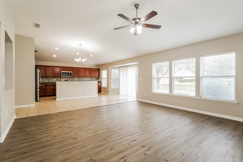 1,895/Mo, 11589 Pleasant Creek Dr Jacksonville, FL 32218 Living Room View 2
