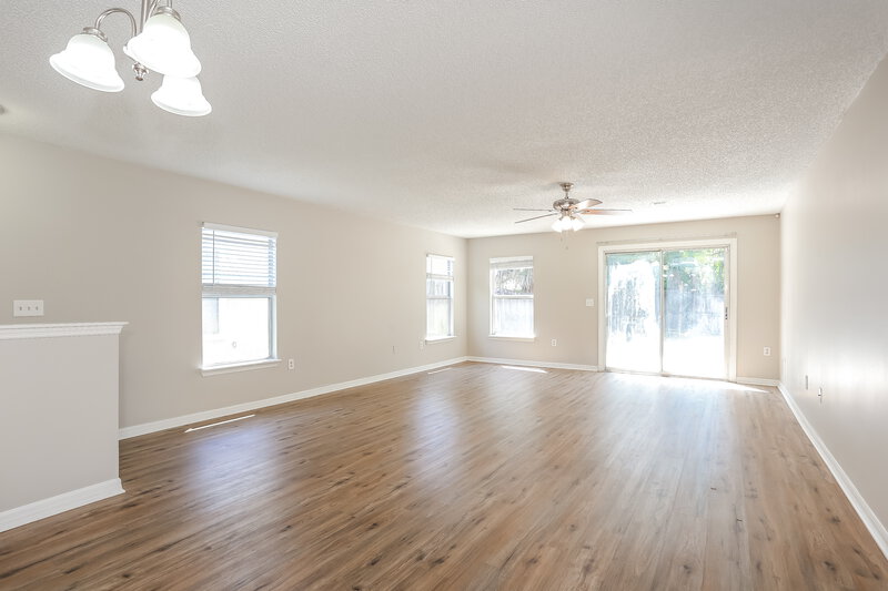 2,650/Mo, 7910 Cherry Blossom Dr S Jacksonville, FL 32216 Misc View 4