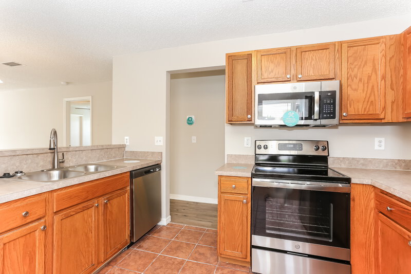 1,890/Mo, 7910 Cherry Blossom Dr S Jacksonville, FL 32216 Misc View 6