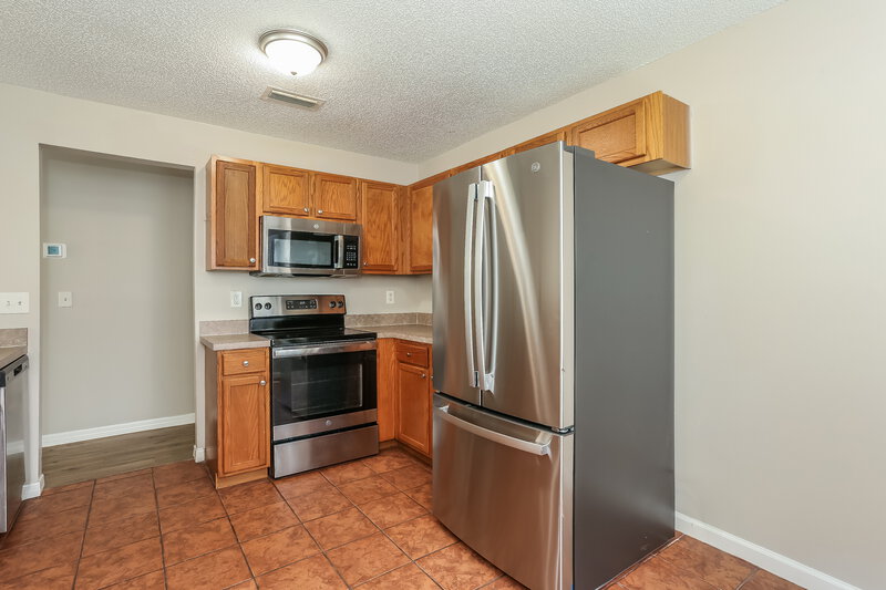 2,650/Mo, 7910 Cherry Blossom Dr S Jacksonville, FL 32216 Misc View 6