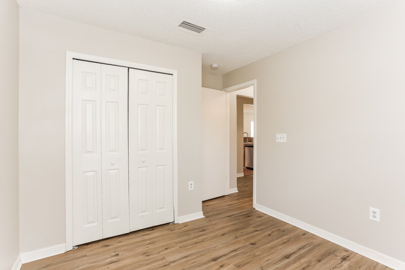 1,890/Mo, 7910 Cherry Blossom Dr S Jacksonville, FL 32216 Misc View 14