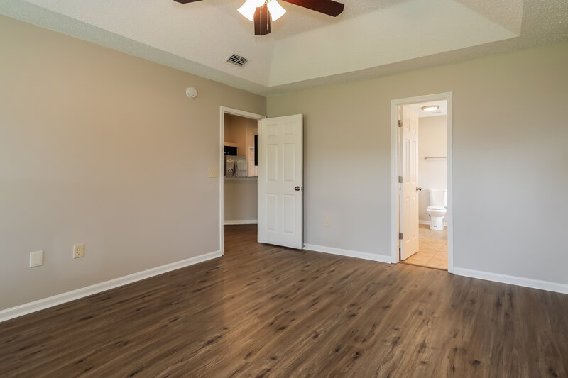 1,890/Mo, 2061 Frogmore Dr Middleburg, FL 32068 Main Bedroom View 2