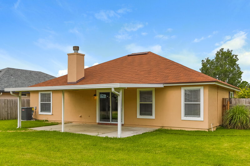 1,890/Mo, 2061 Frogmore Dr Middleburg, FL 32068 Rear View 2