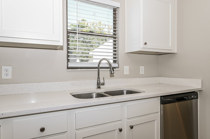 2,125/Mo, 2493 Bluffton Dr Jacksonville, FL 32224 Kitchen View 2